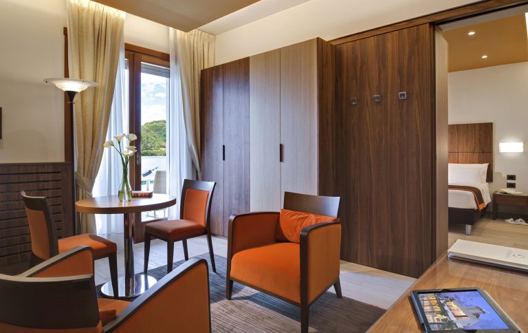 suite classic_0001_suite classic 2