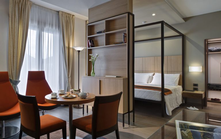 suite classic_0003_Classic con baldacchino e cabina armadio