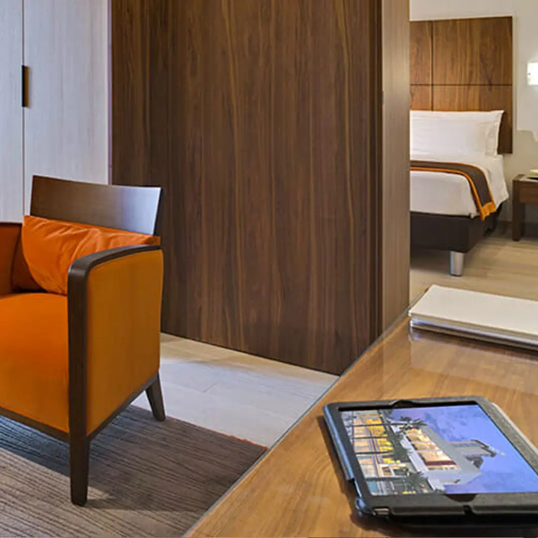 Interno della suite Classic con poltrona